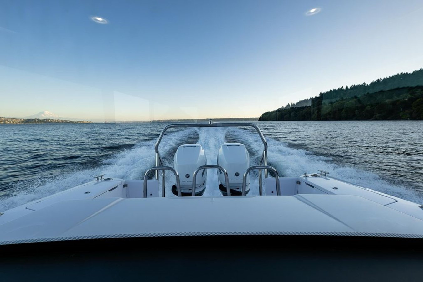 https://arconyachts.ams3.digitaloceanspaces.com/168332/conversions/large_4116004-optimize.jpg