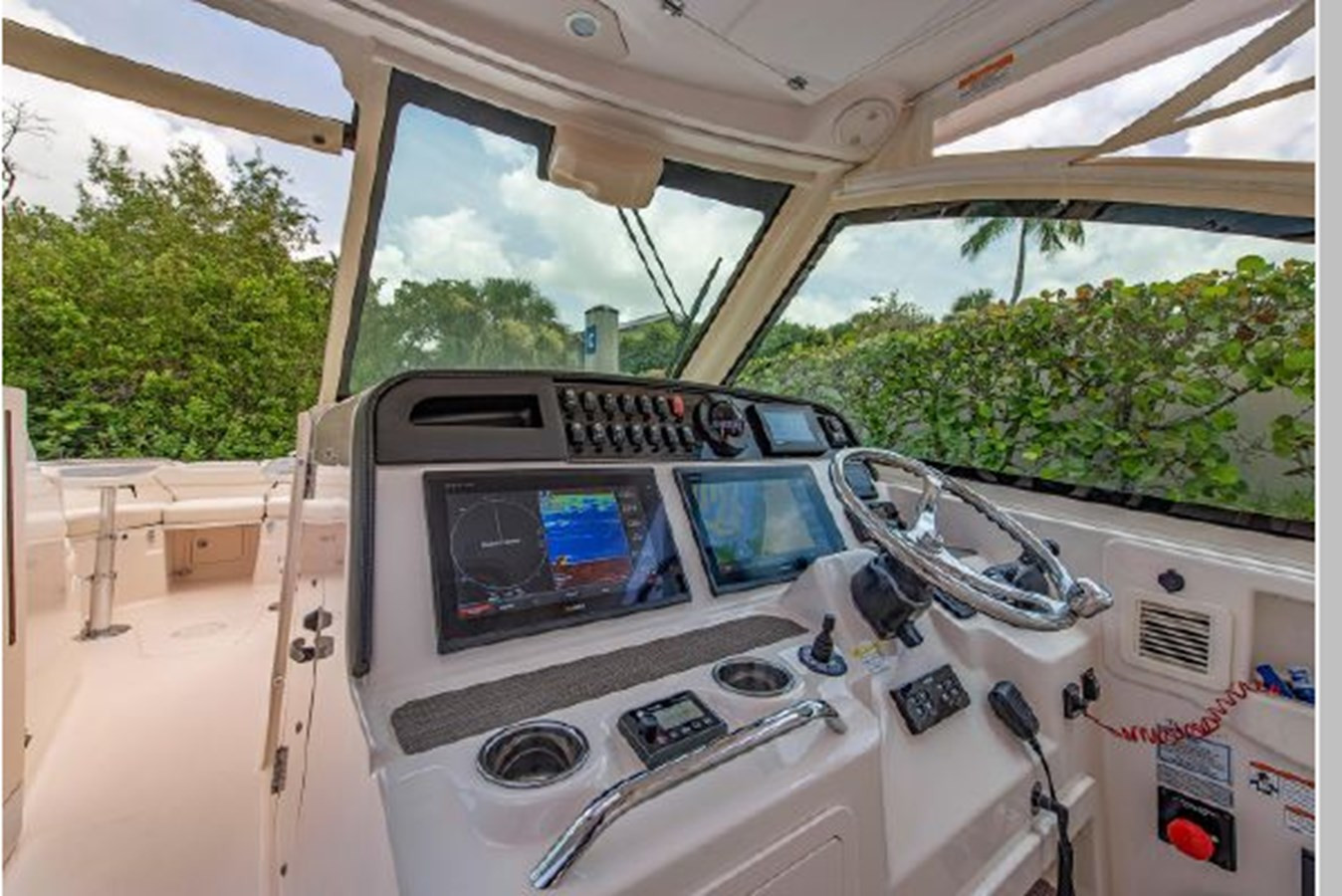 https://arconyachts.ams3.digitaloceanspaces.com/168400/conversions/large_3018096-optimize.jpg