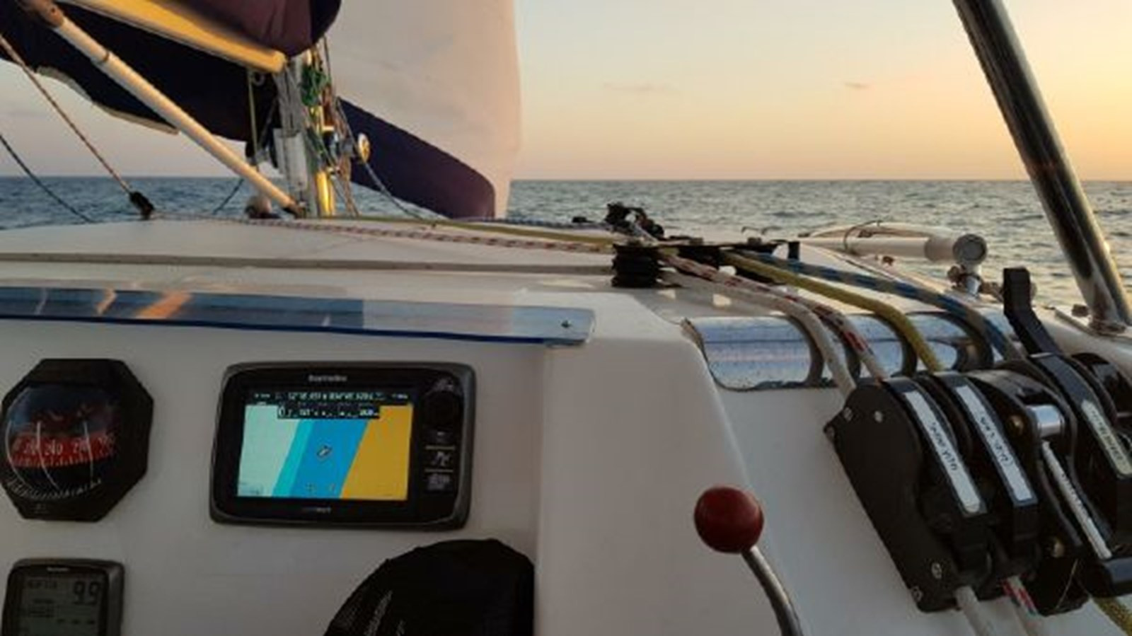 https://arconyachts.ams3.digitaloceanspaces.com/168425/conversions/large_3895178-optimize.jpg