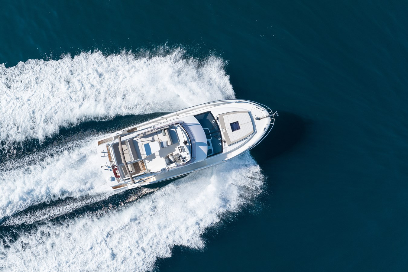 https://arconyachts.ams3.digitaloceanspaces.com/168600/conversions/large_4632164-optimize.jpg