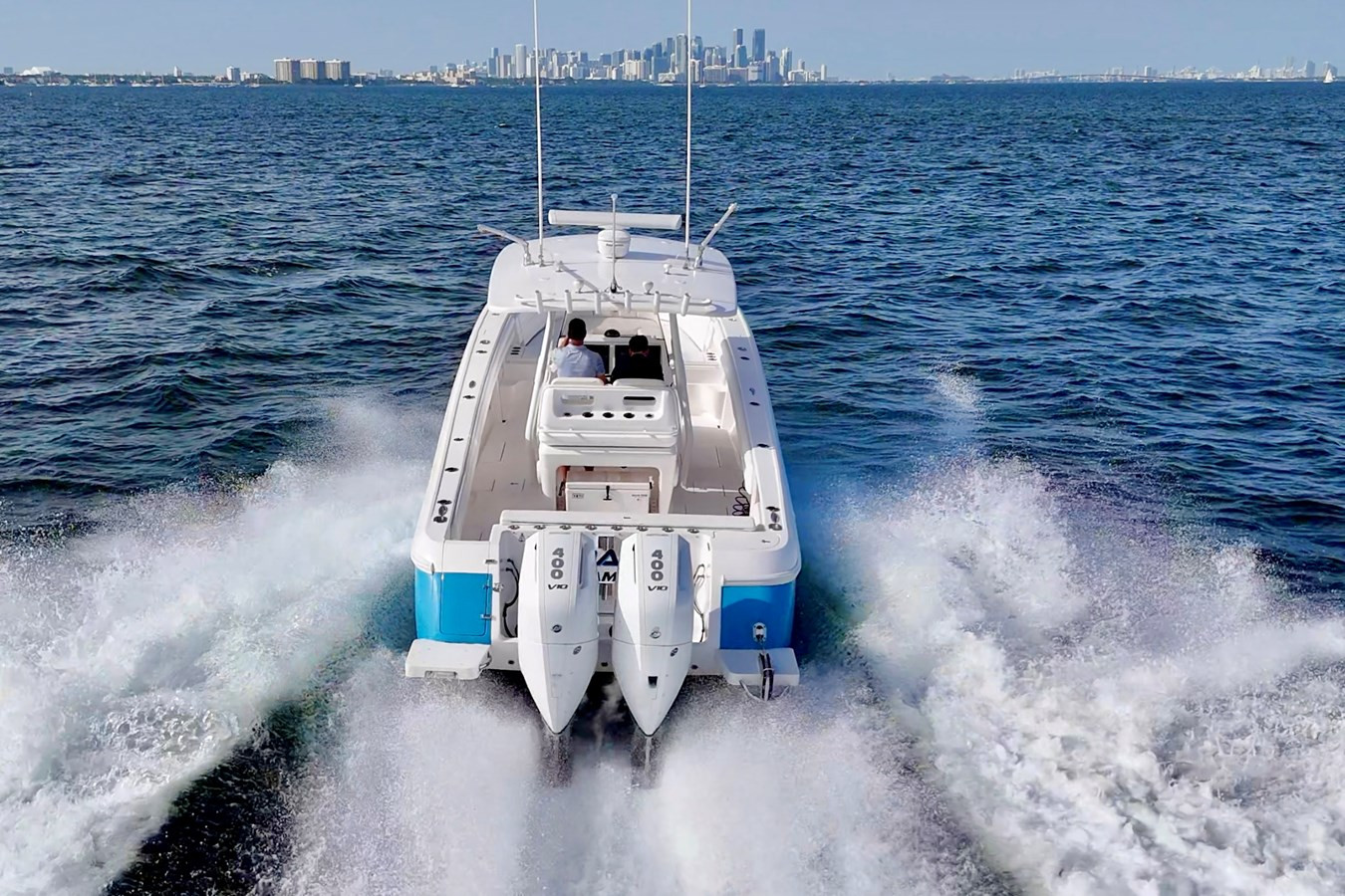 https://arconyachts.ams3.digitaloceanspaces.com/168620/conversions/large_4828423-optimize.jpg