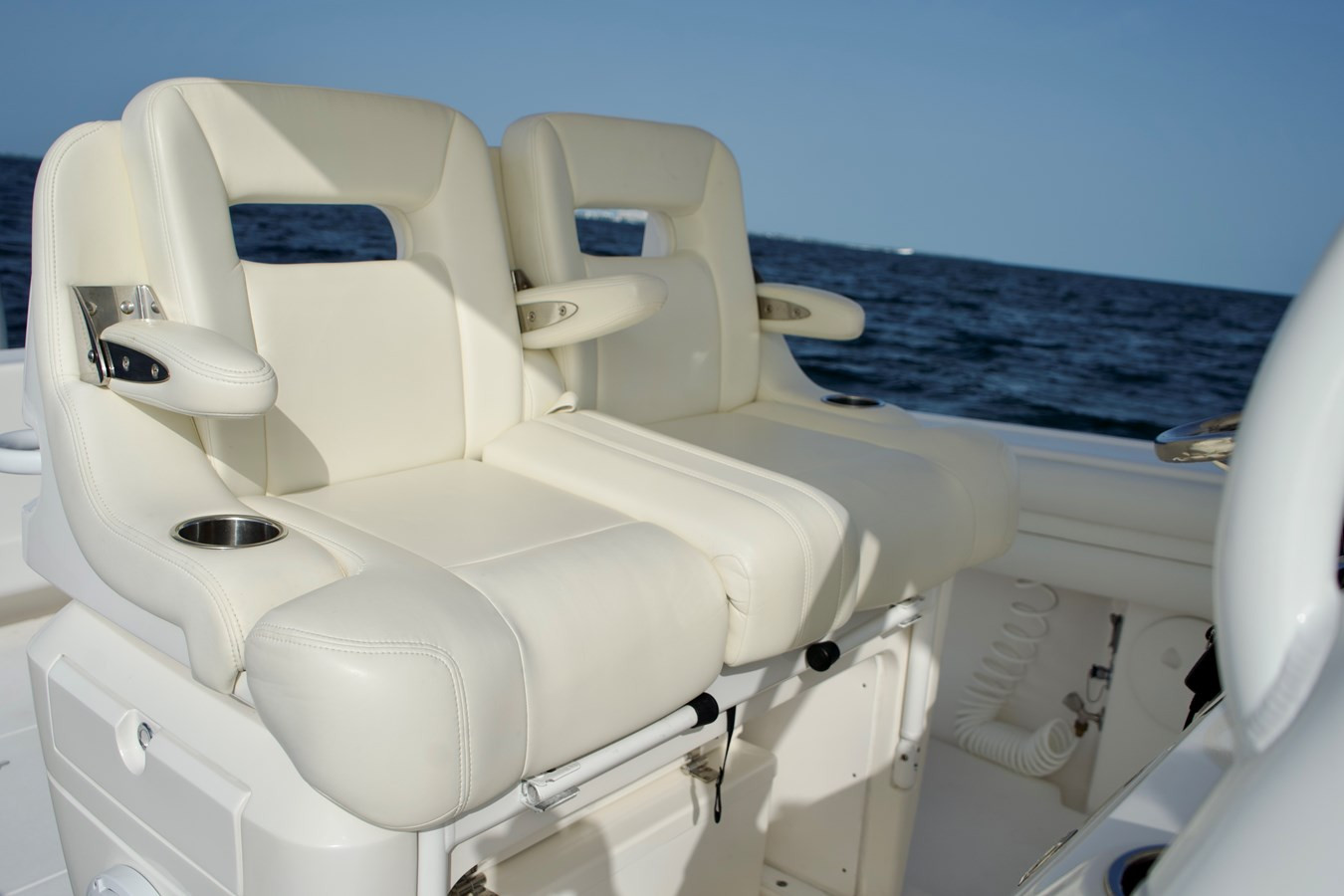 https://arconyachts.ams3.digitaloceanspaces.com/168646/conversions/large_4828439-optimize.jpg