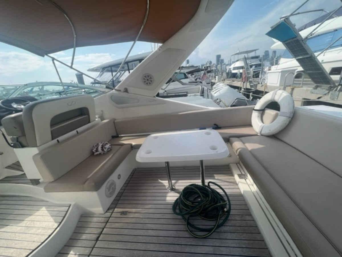https://arconyachts.ams3.digitaloceanspaces.com/168647/conversions/large_4623135-optimize.jpg