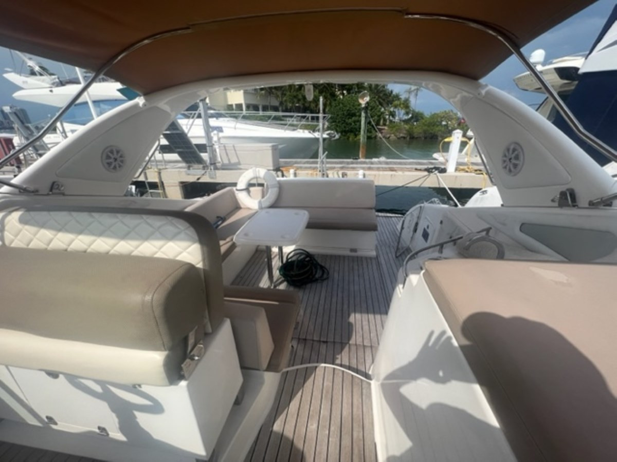 https://arconyachts.ams3.digitaloceanspaces.com/168686/conversions/large_4623149-optimize.jpg