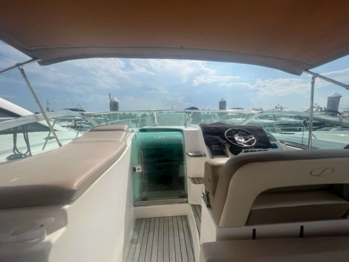 https://arconyachts.ams3.digitaloceanspaces.com/168689/conversions/large_4623150-optimize.jpg