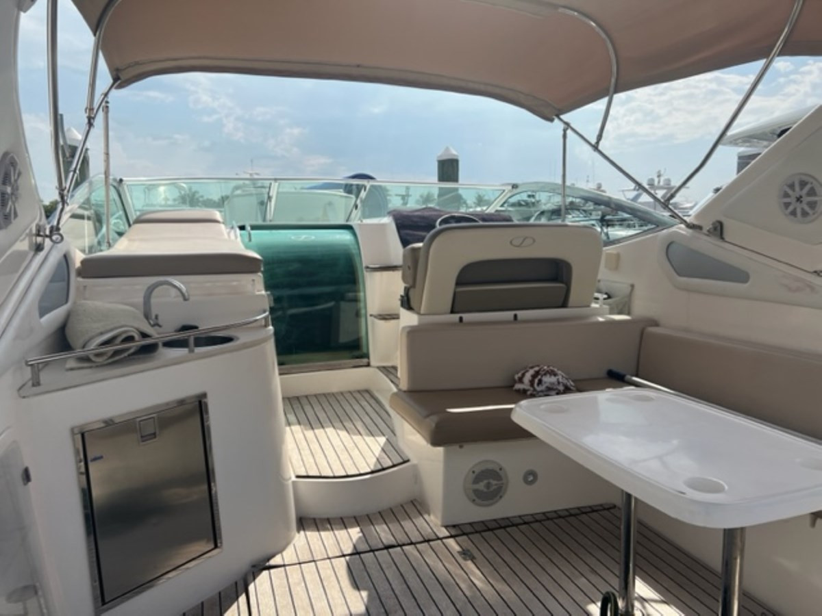 https://arconyachts.ams3.digitaloceanspaces.com/168695/conversions/large_4623152-optimize.jpg