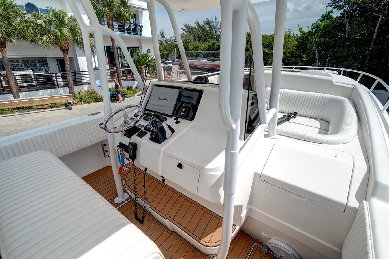 https://arconyachts.ams3.digitaloceanspaces.com/168892/conversions/large_3466748-optimize.jpg