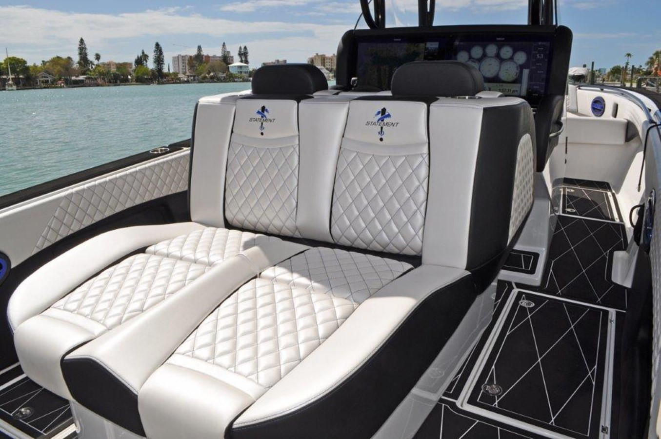 https://arconyachts.ams3.digitaloceanspaces.com/168935/conversions/large_3513694-optimize.jpg