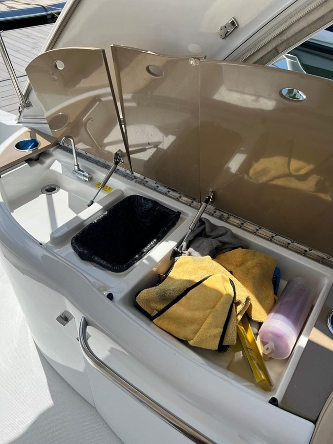 https://arconyachts.ams3.digitaloceanspaces.com/168999/conversions/large_3889980-optimize.jpg