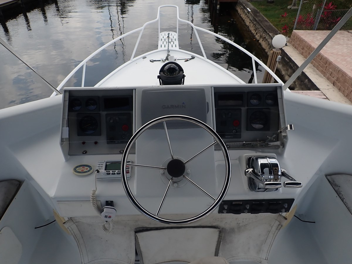 https://arconyachts.ams3.digitaloceanspaces.com/169033/conversions/large_3372614-optimize.jpg
