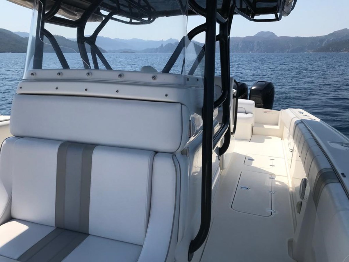 https://arconyachts.ams3.digitaloceanspaces.com/169195/conversions/large_3944215-optimize.jpg