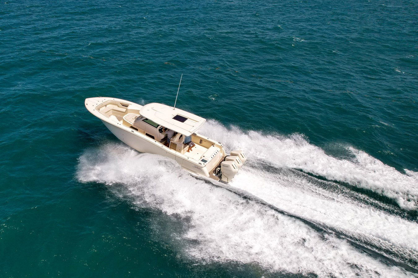 https://arconyachts.ams3.digitaloceanspaces.com/169222/conversions/large_4823646-optimize.jpg
