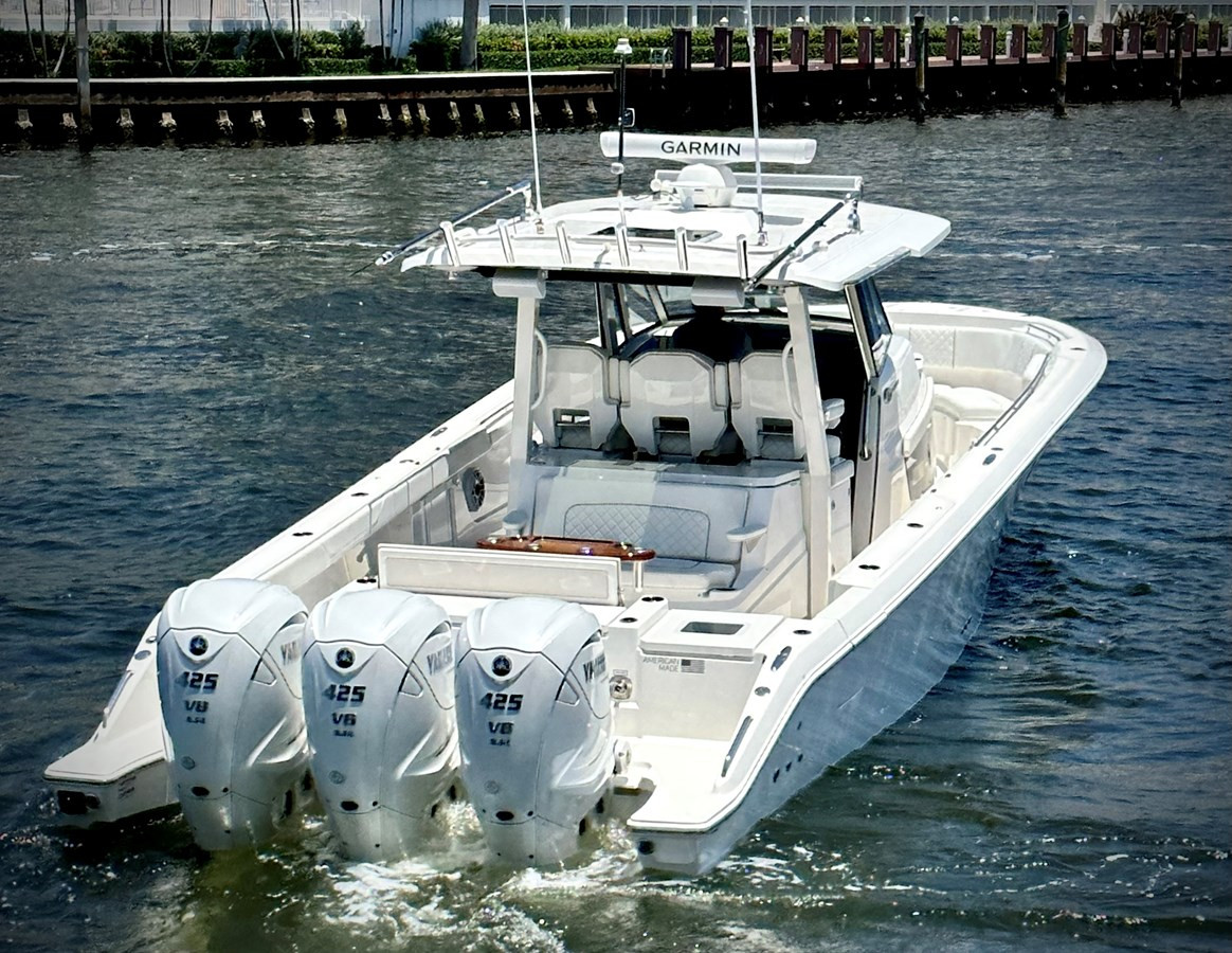 https://arconyachts.ams3.digitaloceanspaces.com/169223/conversions/large_3952444-optimize.jpg