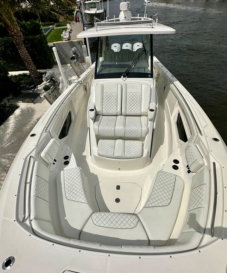 https://arconyachts.ams3.digitaloceanspaces.com/169246/conversions/large_3952454-optimize.jpg
