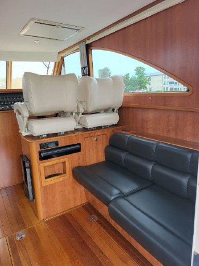 2017 MARLOW PILOT 37