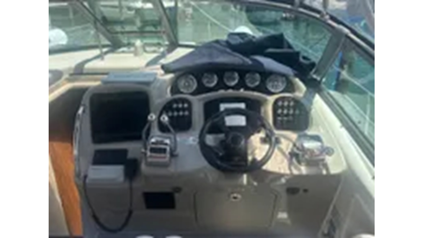 https://arconyachts.ams3.digitaloceanspaces.com/169775/conversions/large_4292931-optimize.jpg