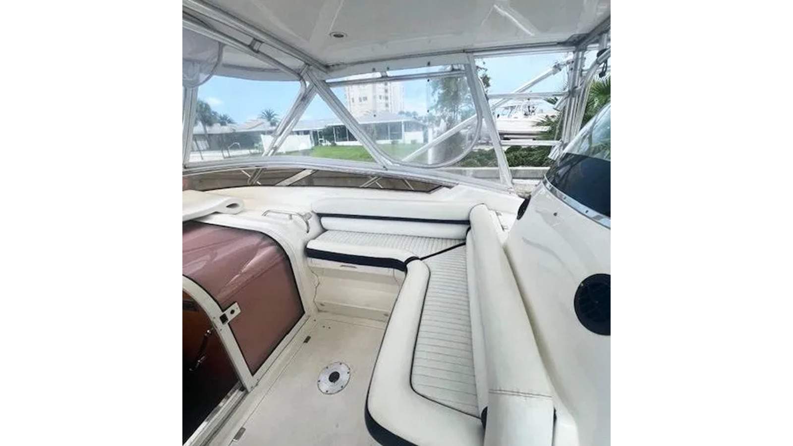 https://arconyachts.ams3.digitaloceanspaces.com/169787/conversions/large_4715683-optimize.jpg