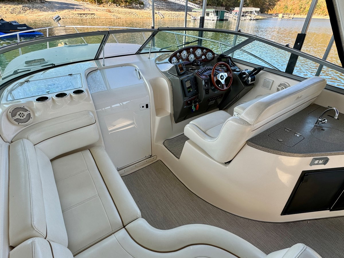 https://arconyachts.ams3.digitaloceanspaces.com/169874/conversions/large_4480013-optimize.jpg