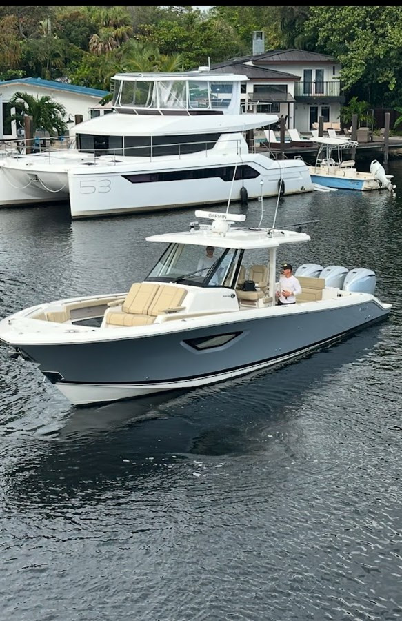 https://arconyachts.ams3.digitaloceanspaces.com/169910/conversions/large_4501713-optimize.jpg