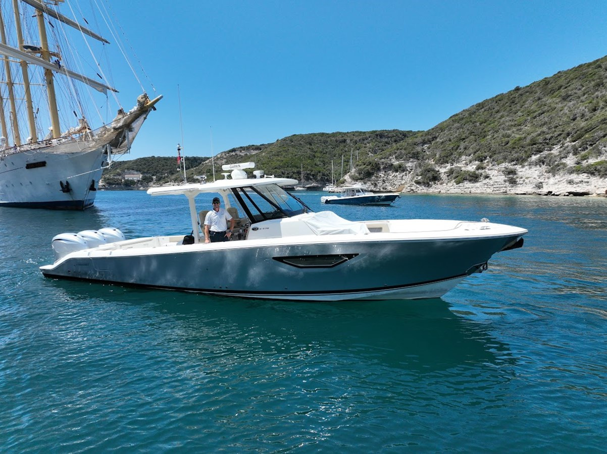 https://arconyachts.ams3.digitaloceanspaces.com/169913/conversions/large_4503019-optimize.jpg