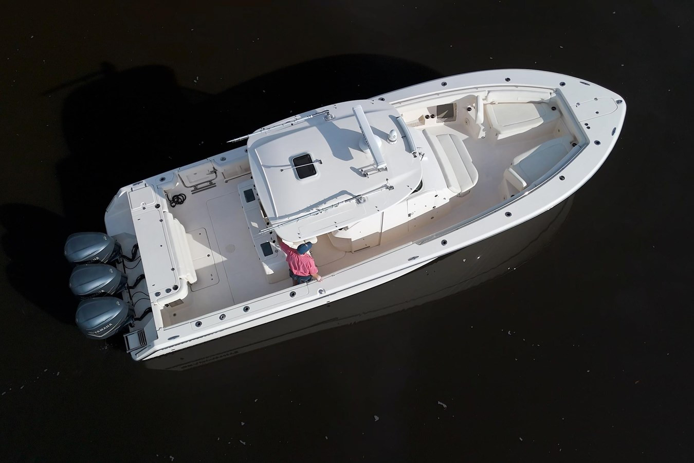 https://arconyachts.ams3.digitaloceanspaces.com/170025/conversions/large_4652357-optimize.jpg