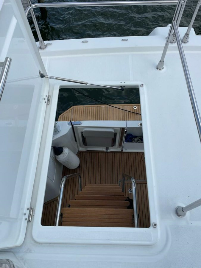 https://arconyachts.ams3.digitaloceanspaces.com/170073/conversions/large_4598329-optimize.jpg