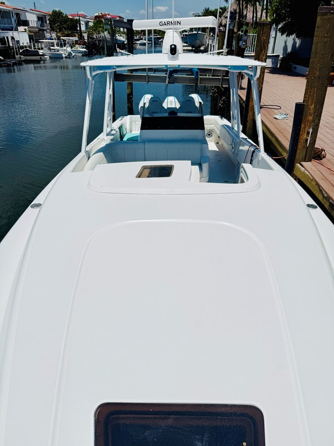 https://arconyachts.ams3.digitaloceanspaces.com/170232/conversions/large_4677954-optimize.jpg