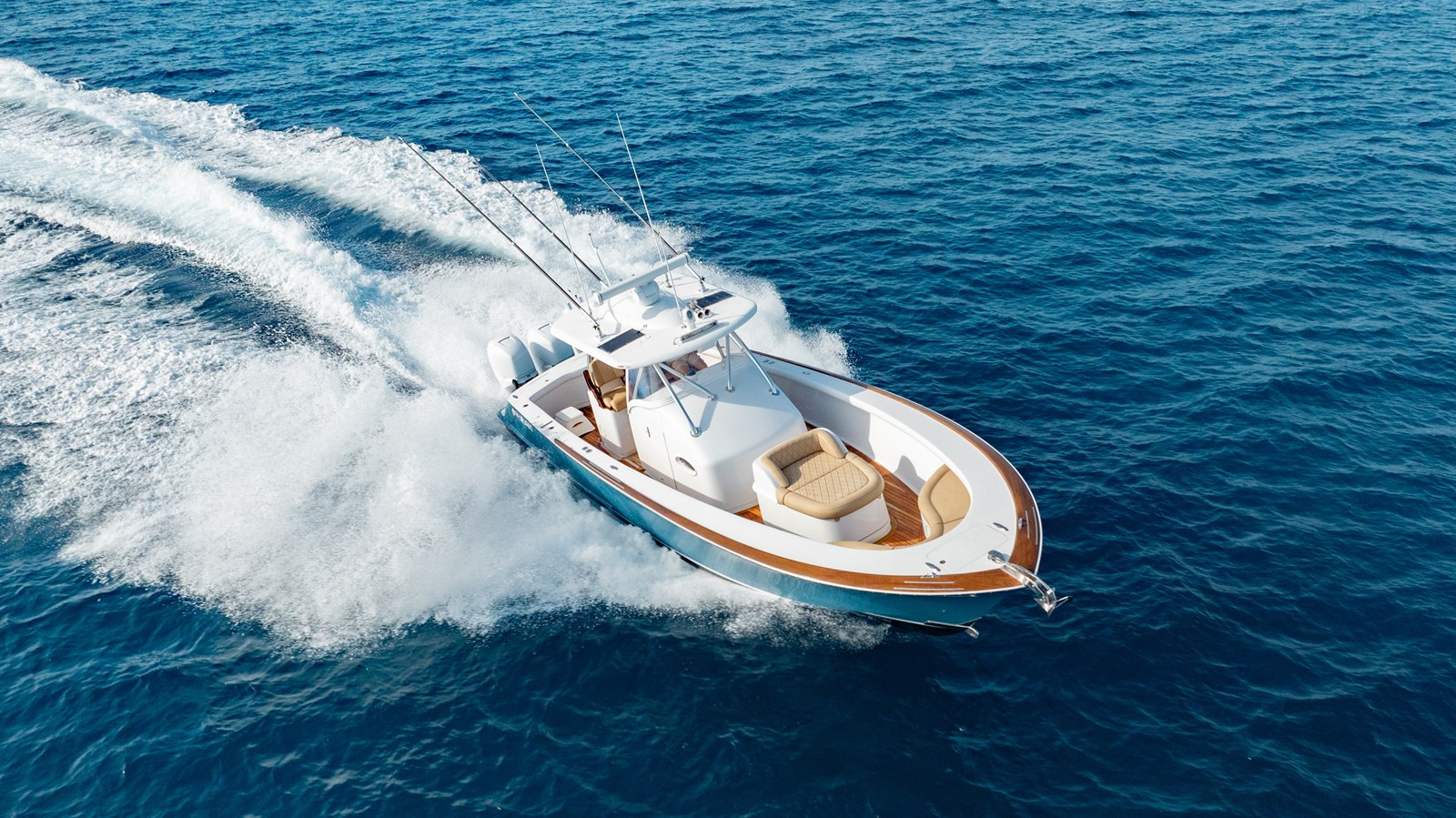 https://arconyachts.ams3.digitaloceanspaces.com/170238/conversions/large_4684538-optimize.jpg