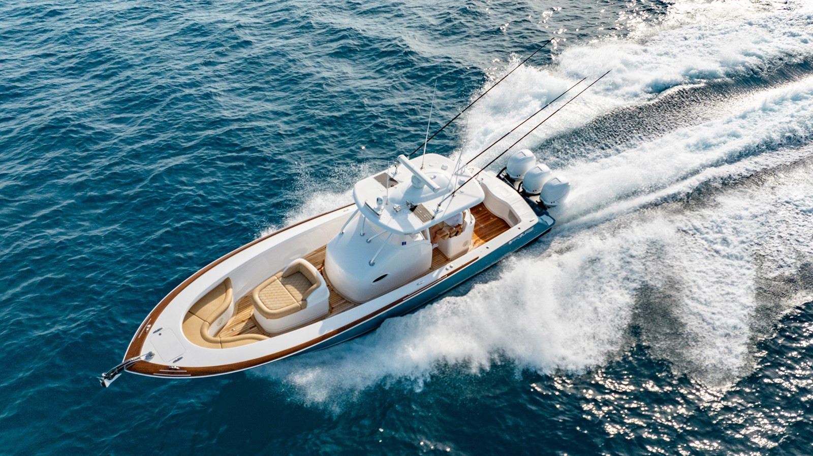 https://arconyachts.ams3.digitaloceanspaces.com/170251/conversions/large_4684542-optimize.jpg