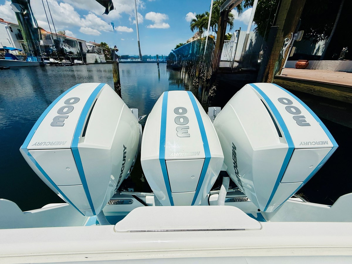 https://arconyachts.ams3.digitaloceanspaces.com/170282/conversions/large_4677971-optimize.jpg