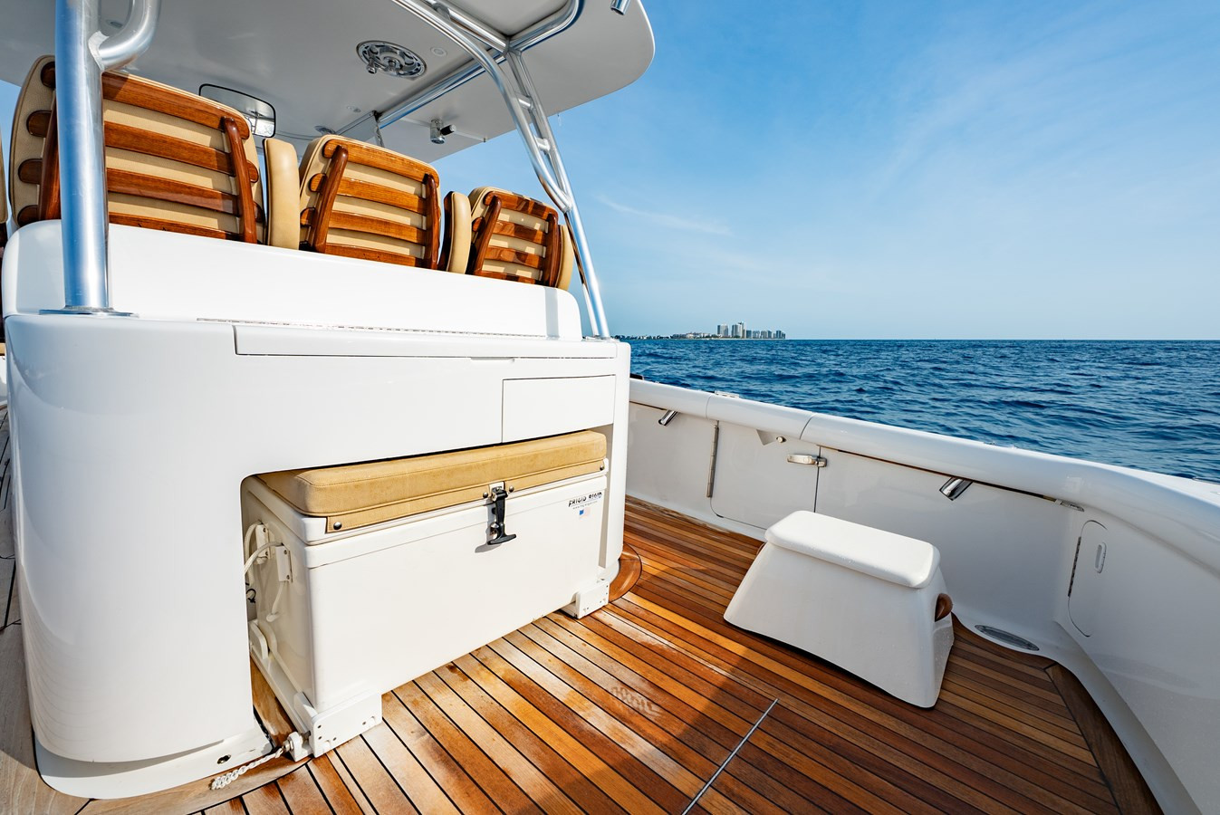 https://arconyachts.ams3.digitaloceanspaces.com/170289/conversions/large_4684555-optimize.jpg