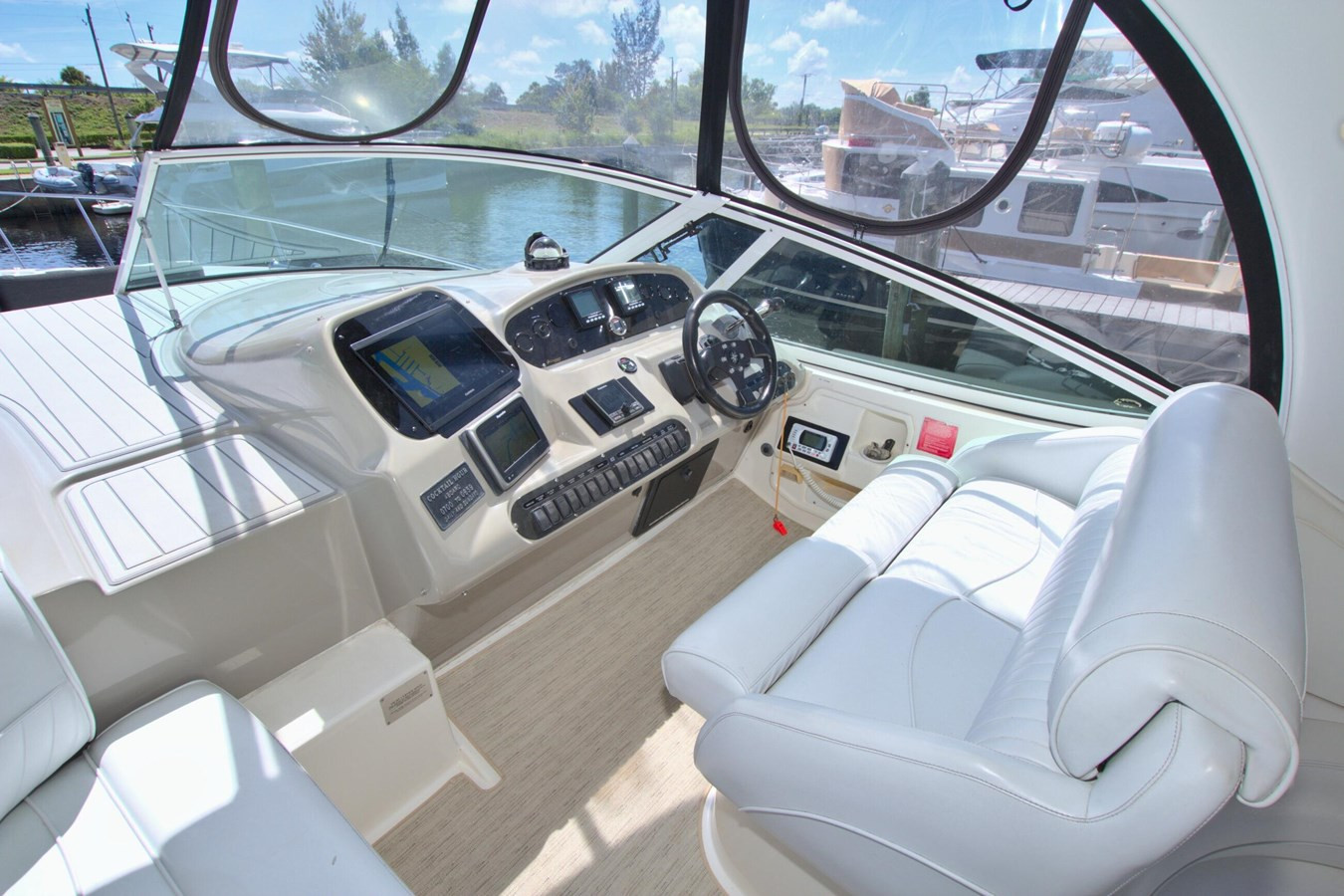 https://arconyachts.ams3.digitaloceanspaces.com/170363/conversions/large_4740014-optimize.jpg