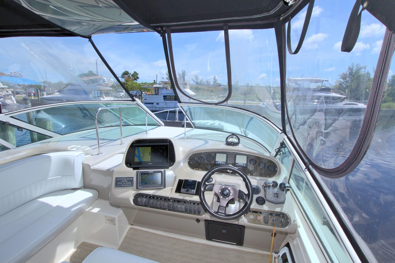 https://arconyachts.ams3.digitaloceanspaces.com/170367/conversions/large_4740016-optimize.jpg