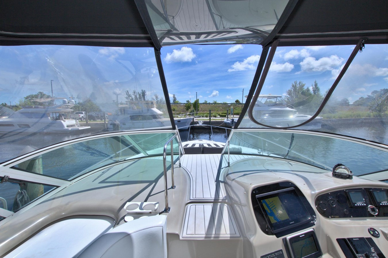 https://arconyachts.ams3.digitaloceanspaces.com/170373/conversions/large_4740018-optimize.jpg