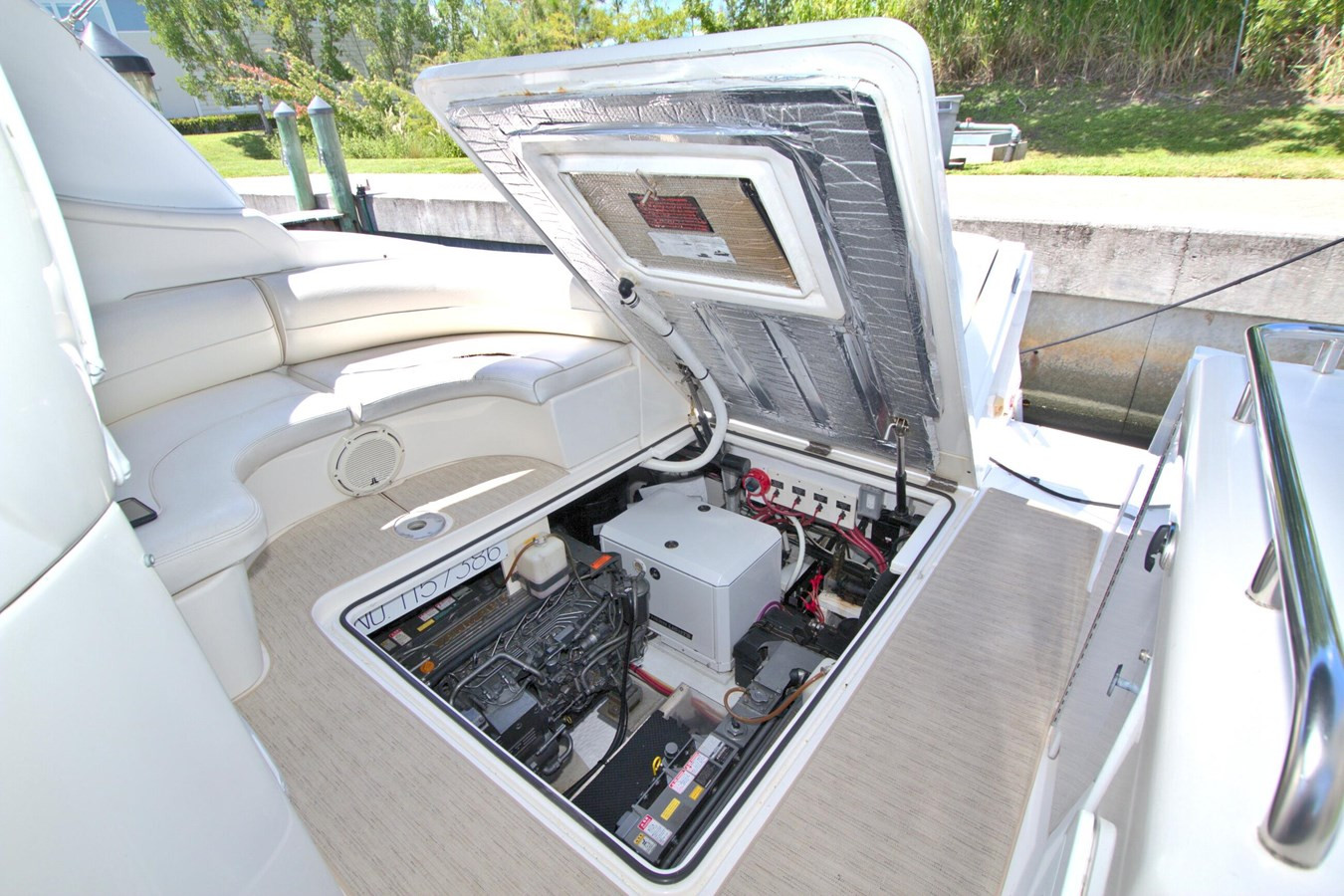 https://arconyachts.ams3.digitaloceanspaces.com/170444/conversions/large_4740042-optimize.jpg