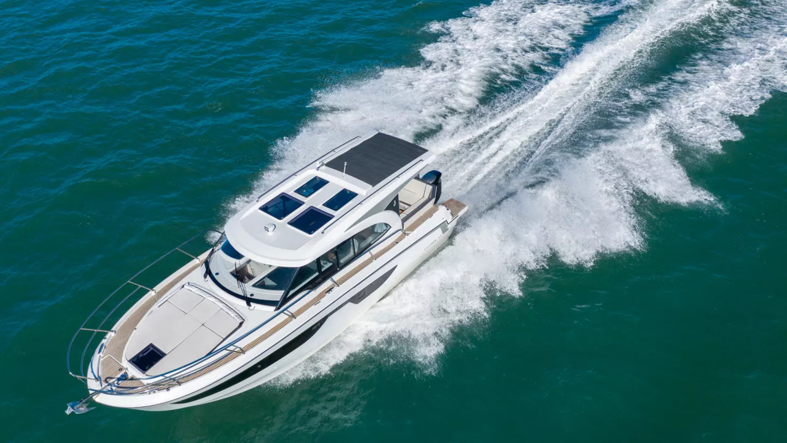 https://arconyachts.ams3.digitaloceanspaces.com/170505/conversions/large_4546796-optimize.jpg