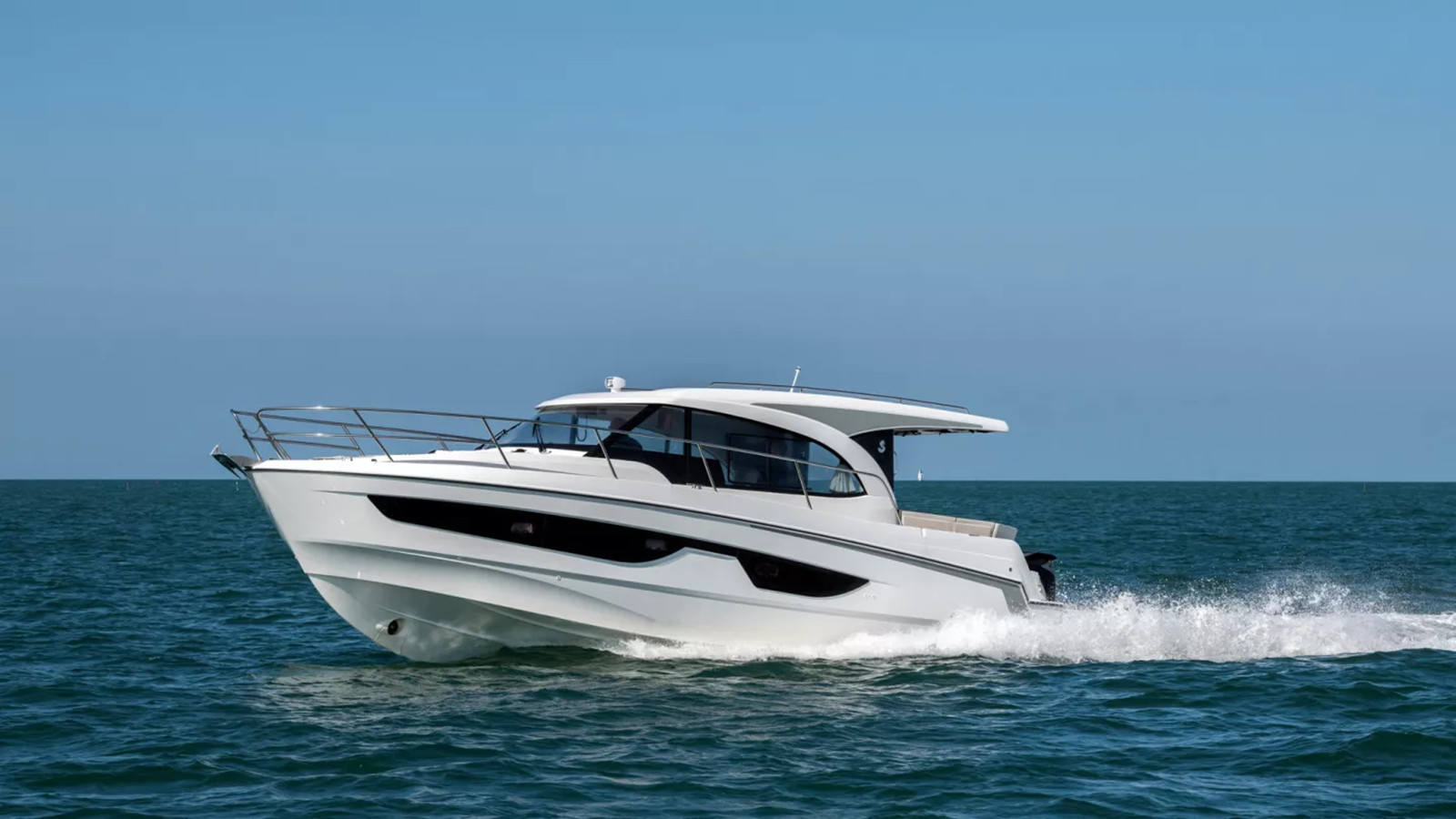 https://arconyachts.ams3.digitaloceanspaces.com/170509/conversions/large_4546797-optimize.jpg
