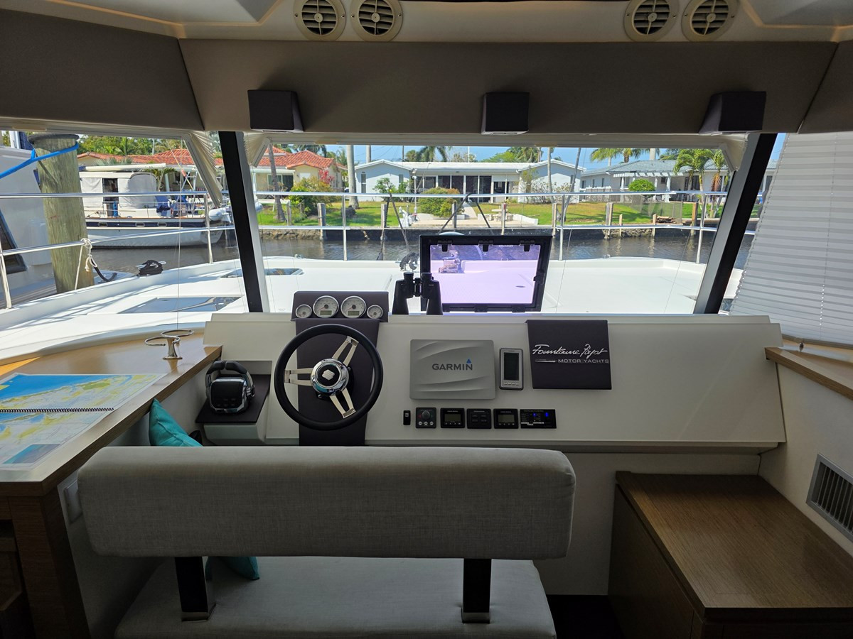 https://arconyachts.ams3.digitaloceanspaces.com/170640/conversions/large_4614397-optimize.jpg
