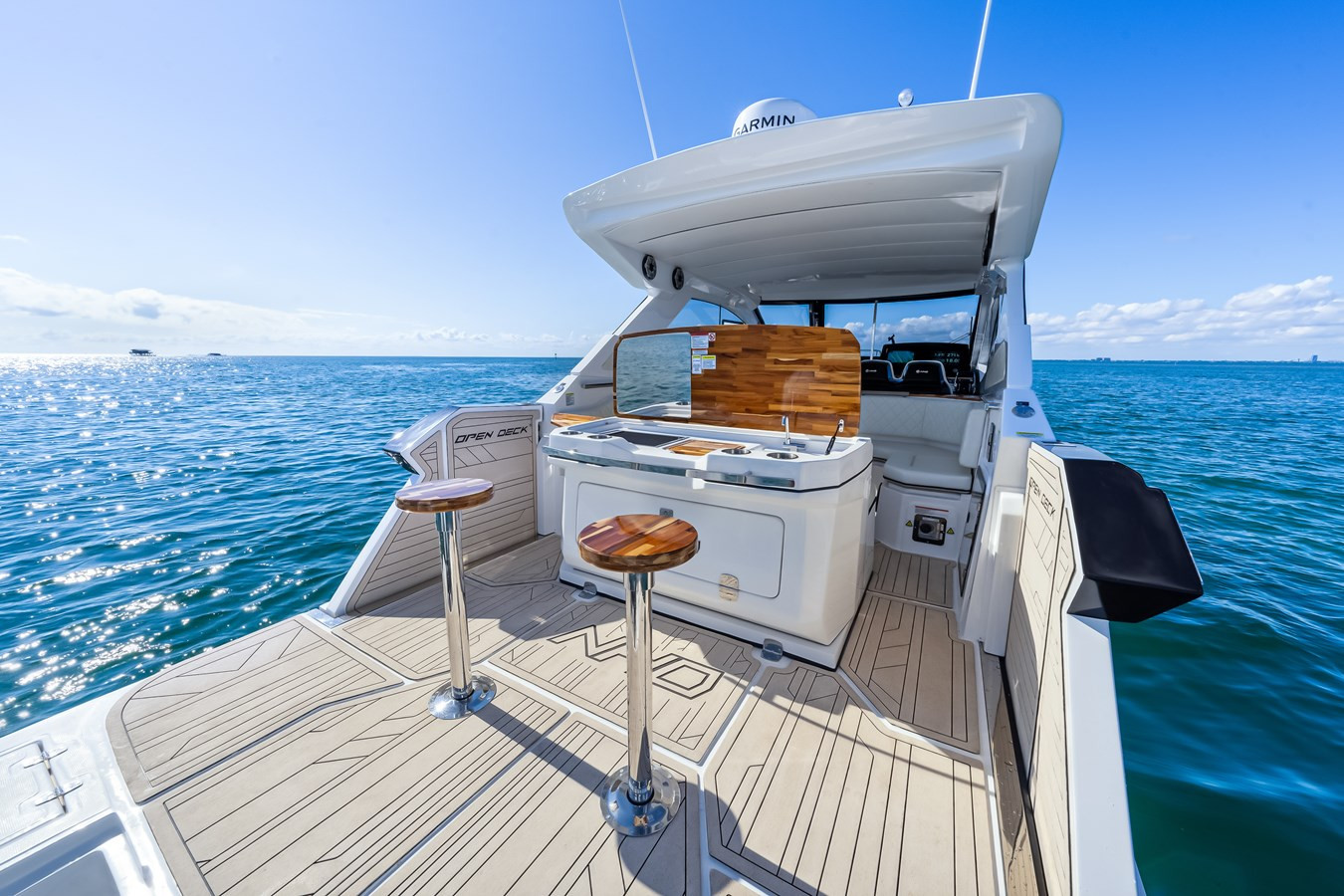 https://arconyachts.ams3.digitaloceanspaces.com/170749/conversions/large_4525275-optimize.jpg