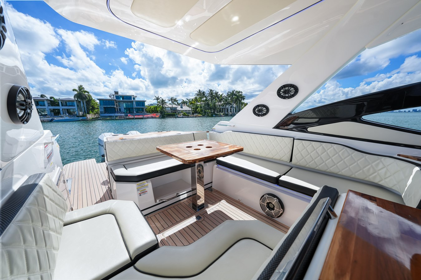 https://arconyachts.ams3.digitaloceanspaces.com/170794/conversions/large_4365367-optimize.jpg