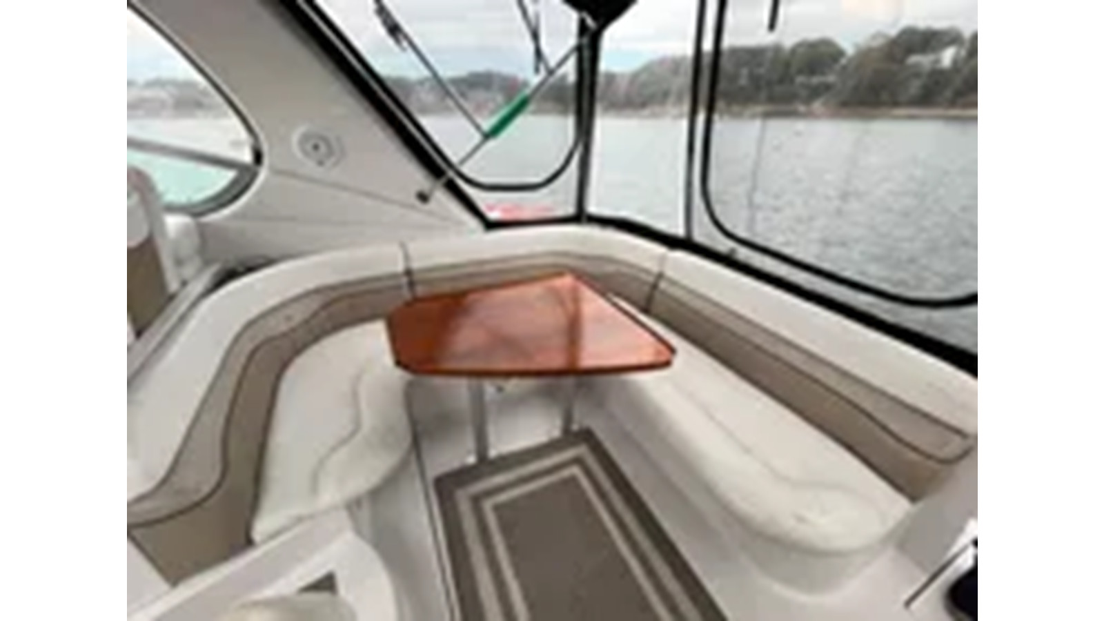 https://arconyachts.ams3.digitaloceanspaces.com/170905/conversions/large_4323023-optimize.jpg