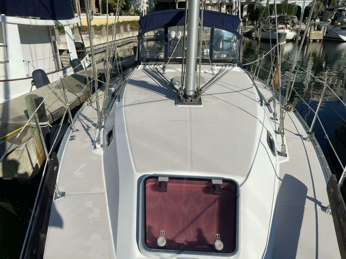 https://arconyachts.ams3.digitaloceanspaces.com/171048/conversions/large_4607372-optimize.jpg