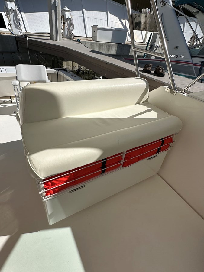 https://arconyachts.ams3.digitaloceanspaces.com/171086/conversions/large_4682979-optimize.jpg
