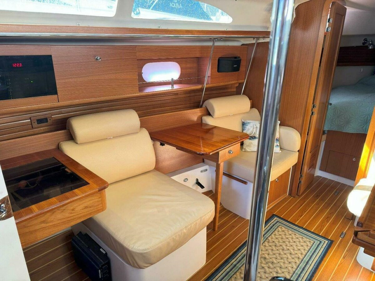 https://arconyachts.ams3.digitaloceanspaces.com/171088/conversions/large_4607386-optimize.jpg