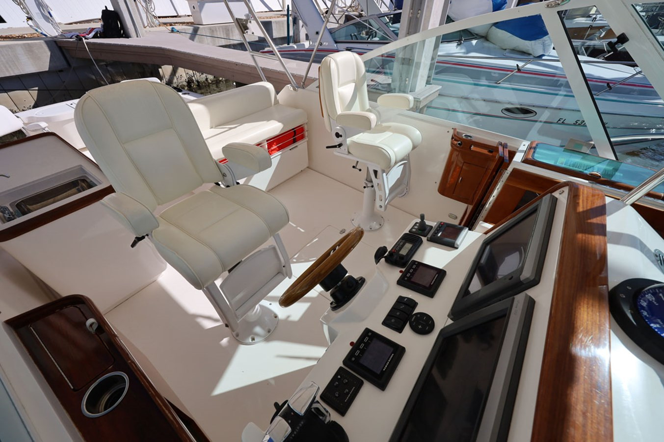https://arconyachts.ams3.digitaloceanspaces.com/171095/conversions/large_4682970-optimize.jpg