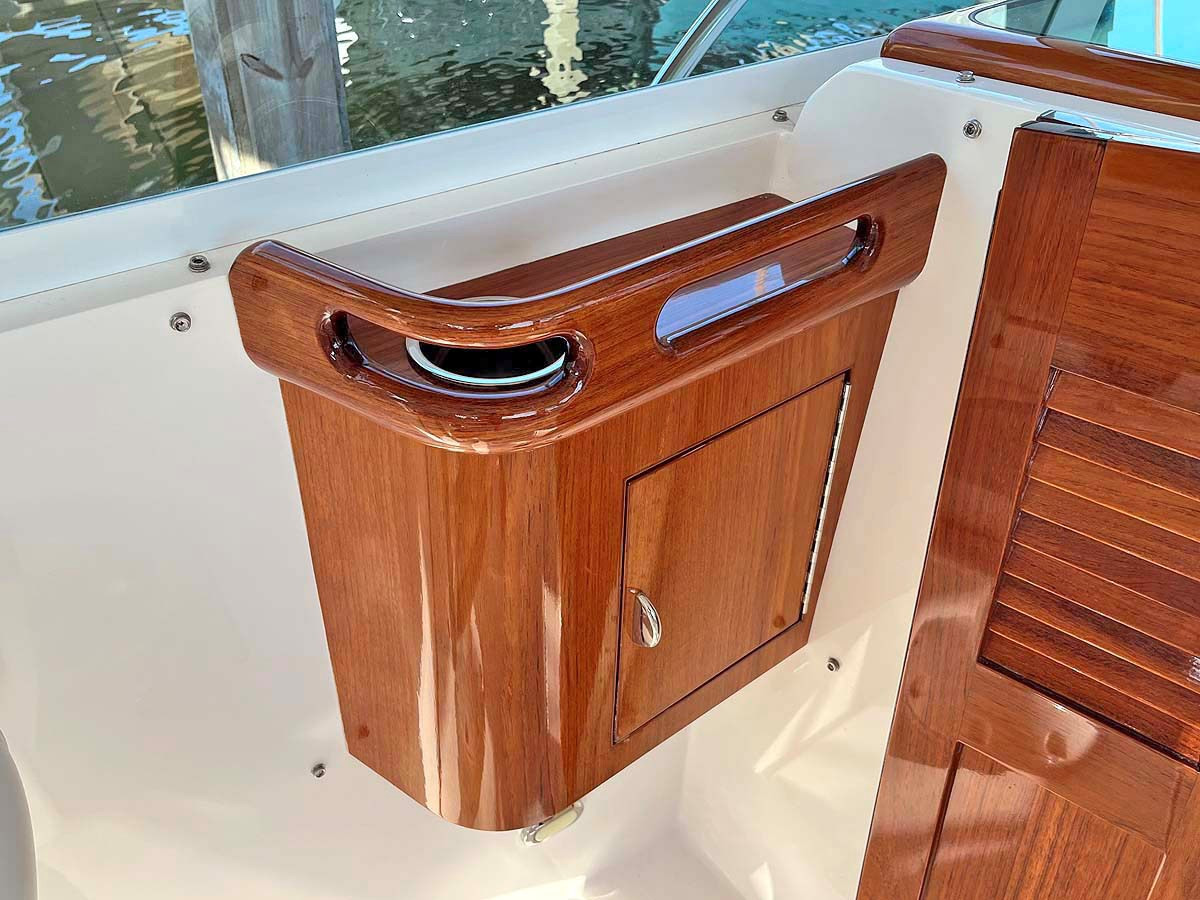 https://arconyachts.ams3.digitaloceanspaces.com/171118/conversions/large_4682959-optimize.jpg