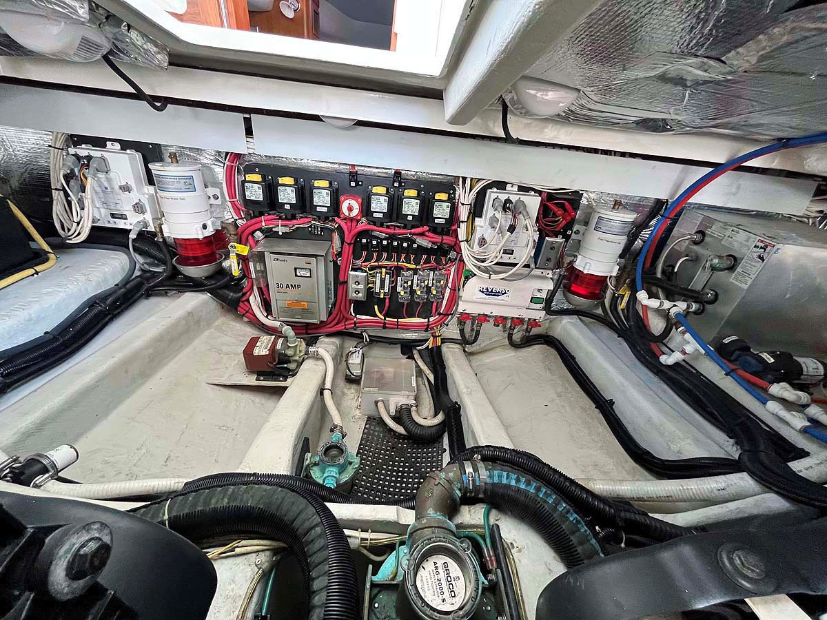 https://arconyachts.ams3.digitaloceanspaces.com/171156/conversions/large_4682965-optimize.jpg