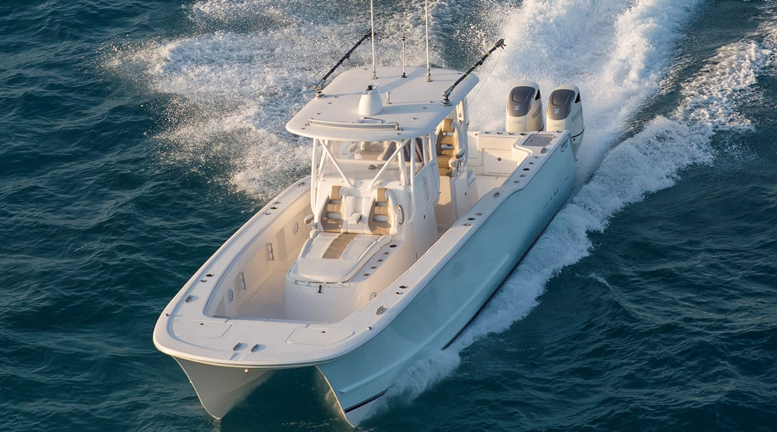https://arconyachts.ams3.digitaloceanspaces.com/171161/conversions/large_4104006-optimize.jpg