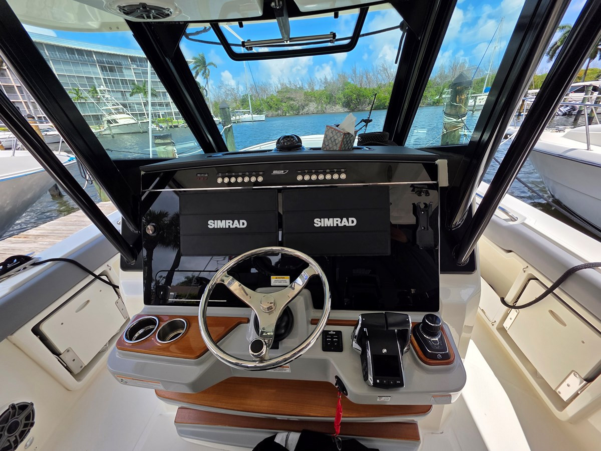 https://arconyachts.ams3.digitaloceanspaces.com/171248/conversions/large_4667677-optimize.jpg