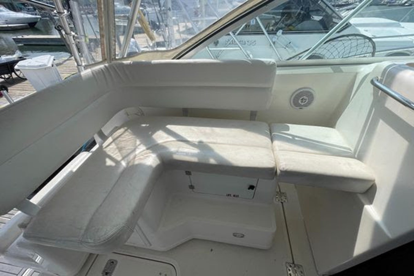 https://arconyachts.ams3.digitaloceanspaces.com/171353/conversions/large_3974179-optimize.jpg
